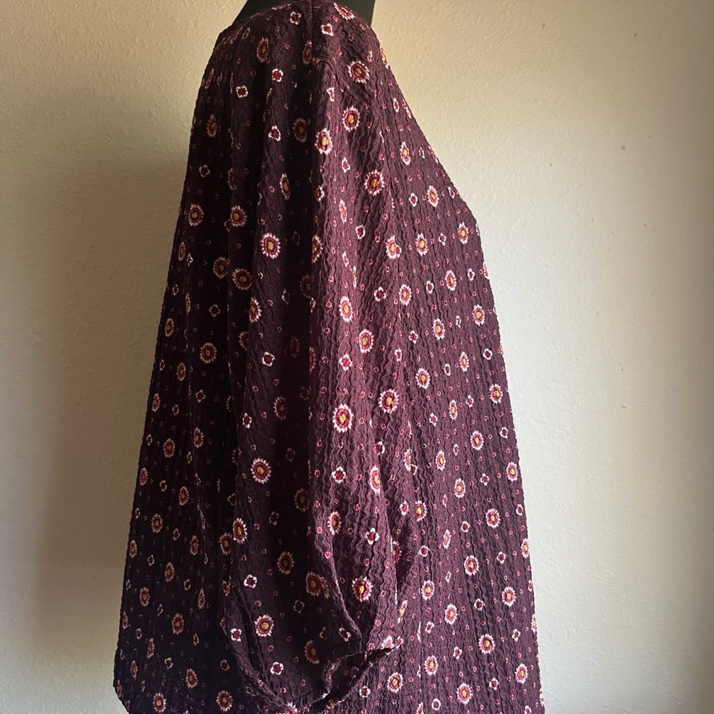 LOFT Maroon Patterned Textured Top - Picture 5 of 9